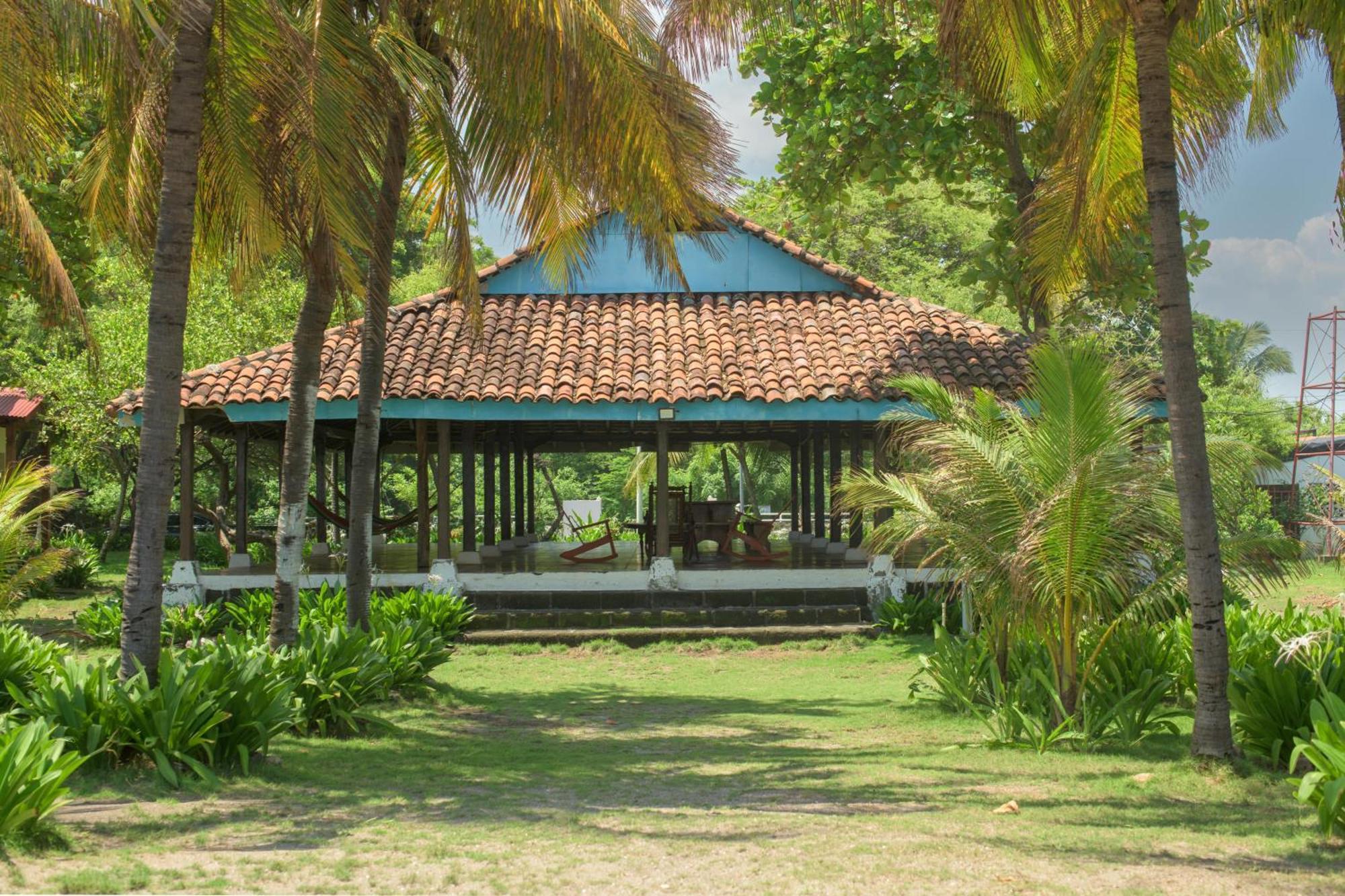 Casa De Playa Los Moncada León エクステリア 写真