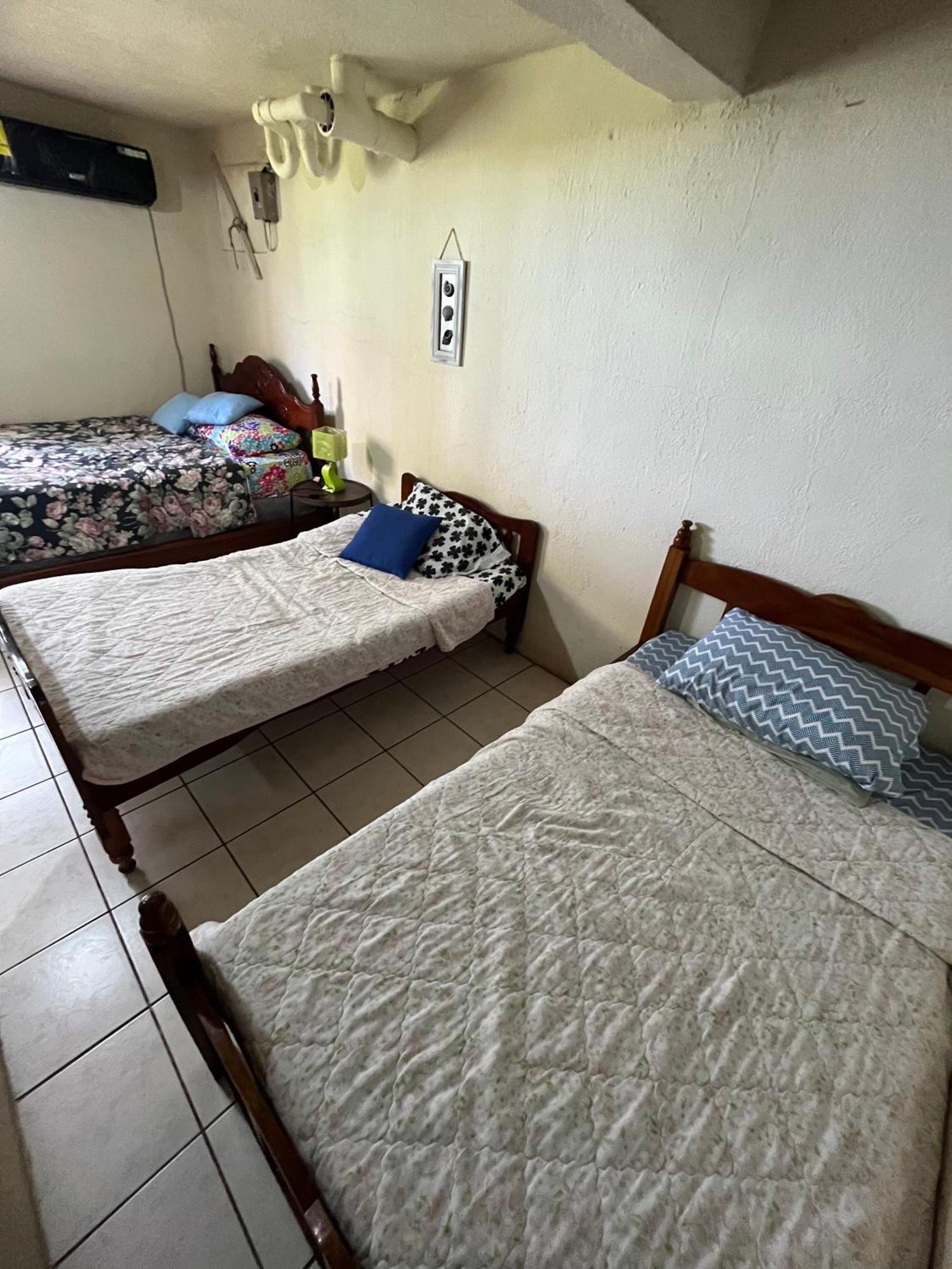 Casa De Playa Los Moncada León エクステリア 写真