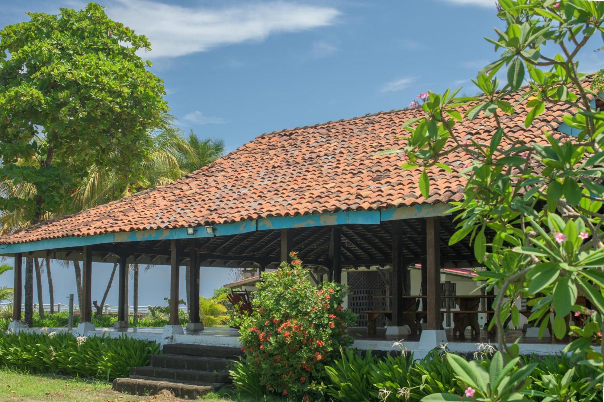 Casa De Playa Los Moncada León エクステリア 写真